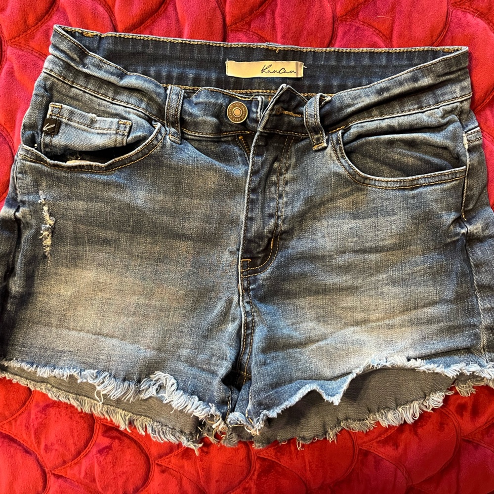 Women’s size 27 Kancan shorts
